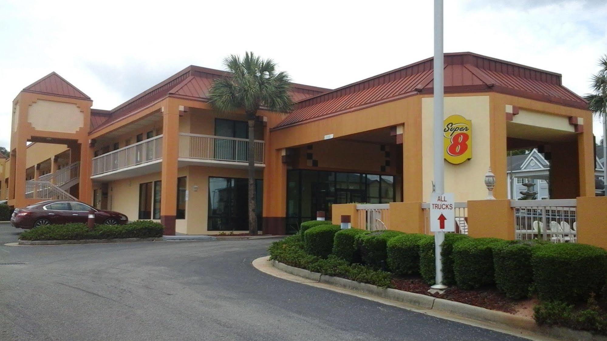 Super 8 by Wyndham Mobile/Tillmans Corner Dış mekan fotoğraf